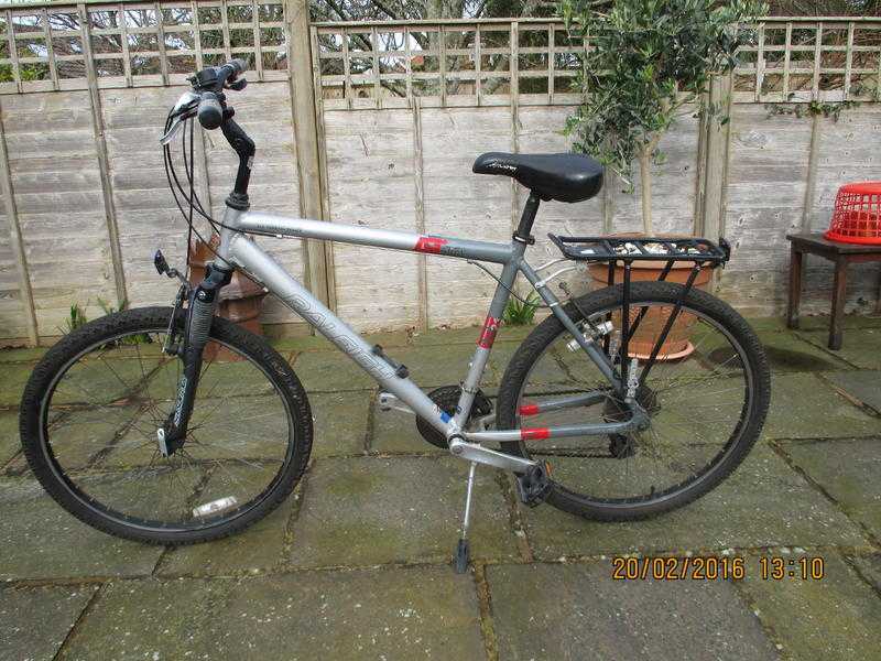 Mans Raleigh Freeride bike