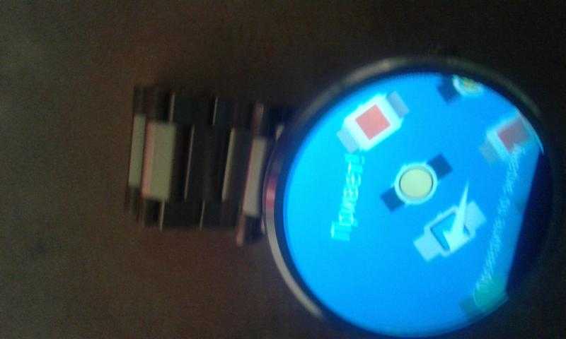 Mans Smart Watch Make Moto 360 Comes With Attachments  Great Watch To Wear Keeps You Updated