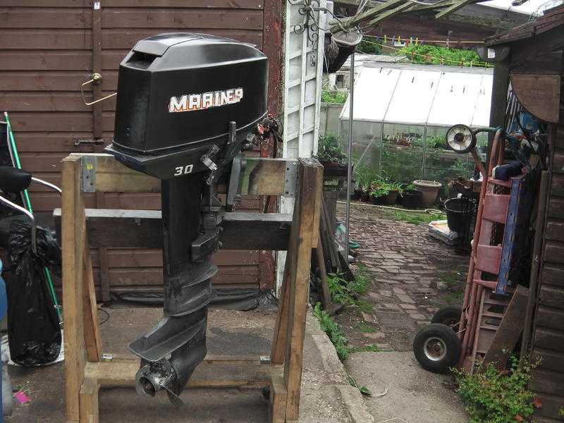 Mariner outboard 30hp 2 stroke  engine