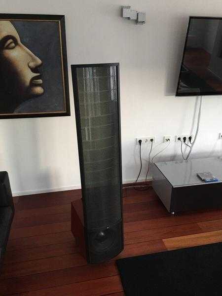 Martin Logan Spire like new, as rarely used.