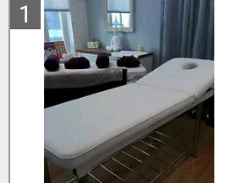 Massage beauty table couch