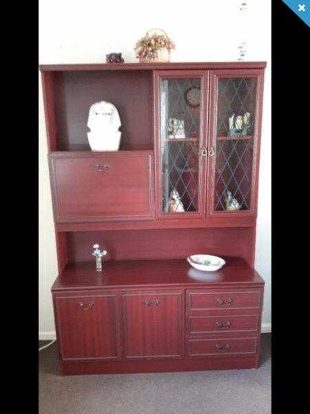 Matching Three Piece Mahogany Furniture Set 40 For The Lot