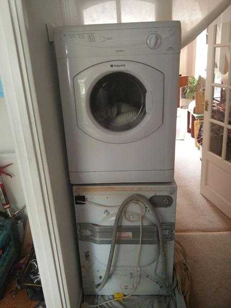 Matching washing machine and tumble dryer