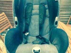 Maxi Cosi Priori XP in Red