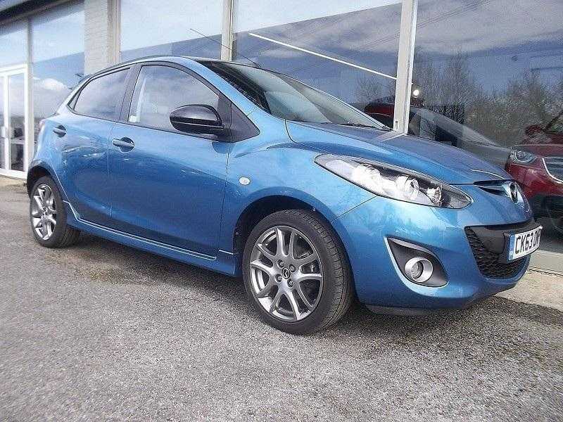 Mazda Mazda2 2013