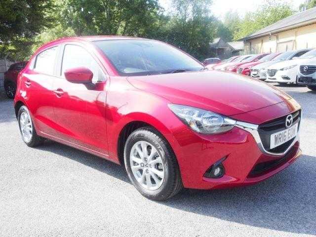 Mazda Mazda2 2016