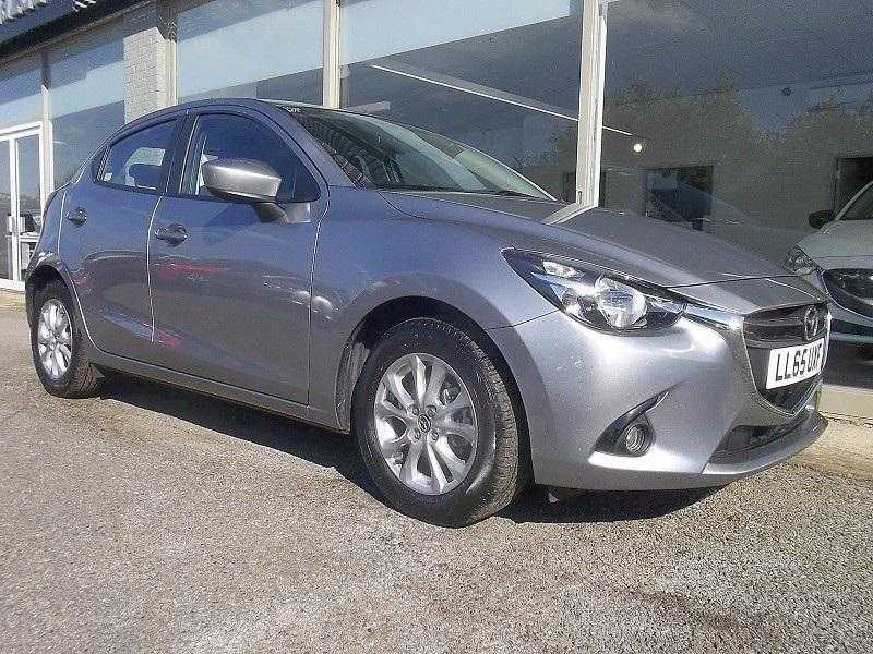 Mazda Mazda2 2016