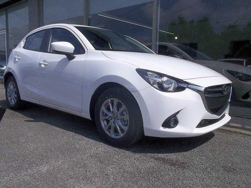 Mazda Mazda2 2016