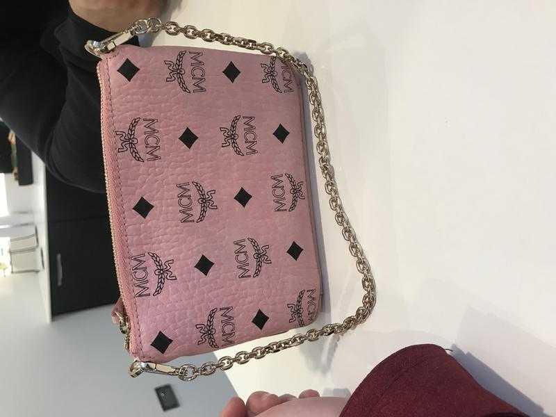 MCM ORIGINAL small pink bag