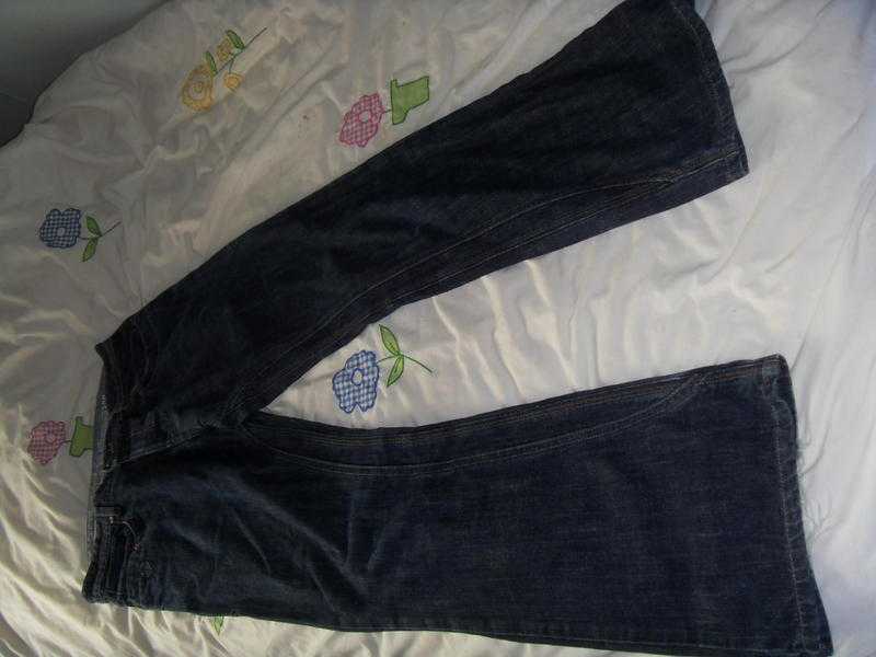 mens blue jeans Next 32R