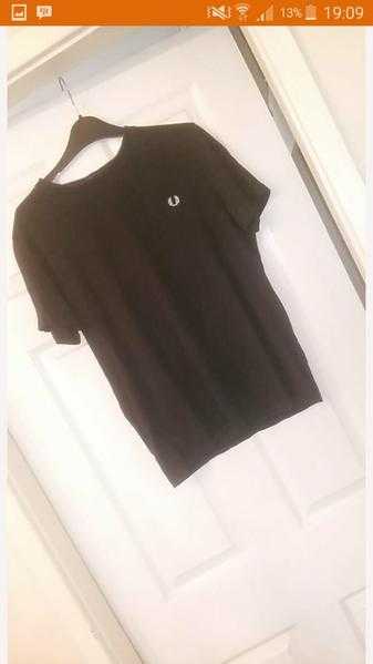 Mens Fred Perry top, size medium