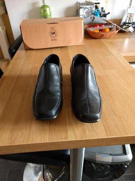 Mens leather formal shoes