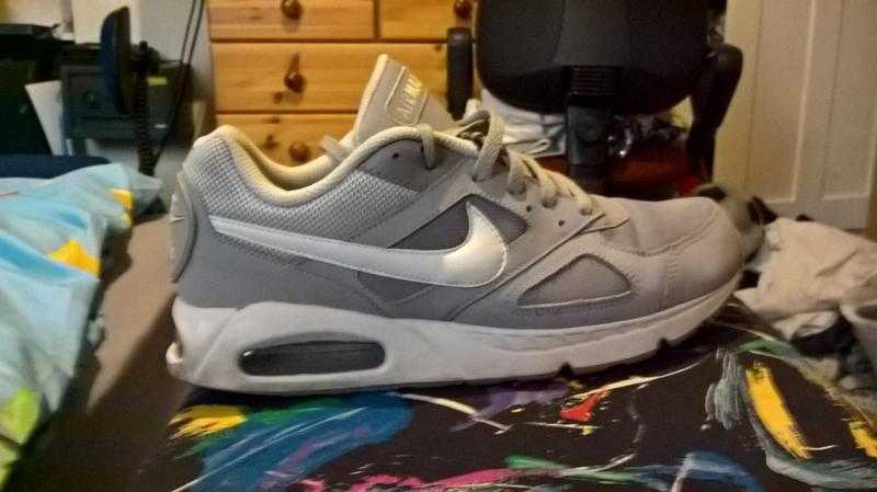 Mens Nike Air Max trainers