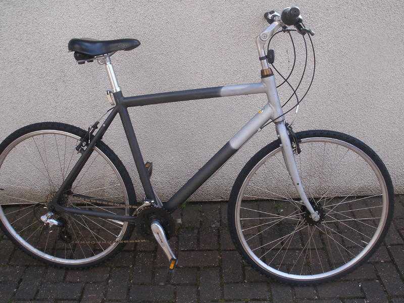 Mens SilverGrey Hybrid bike