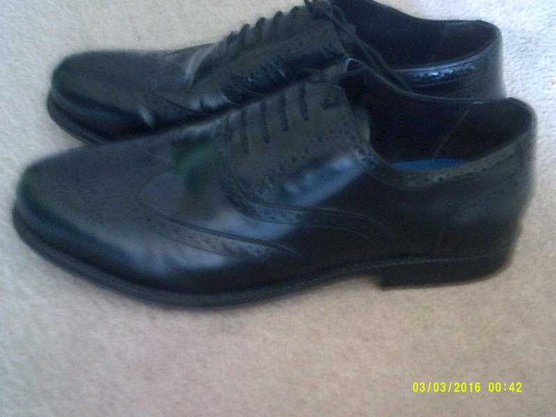 MENS SIZE 10 CLIFFORD JAMES BROGUES NEW