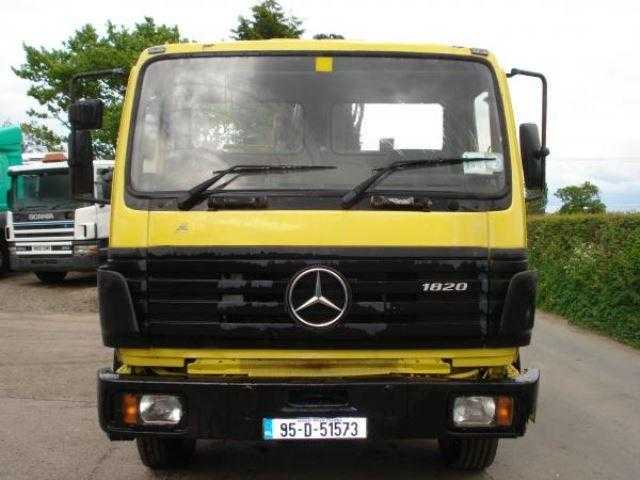 Mercedes-Benz 1820 1995