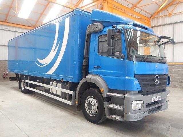 Mercedes-Benz 1829 2010