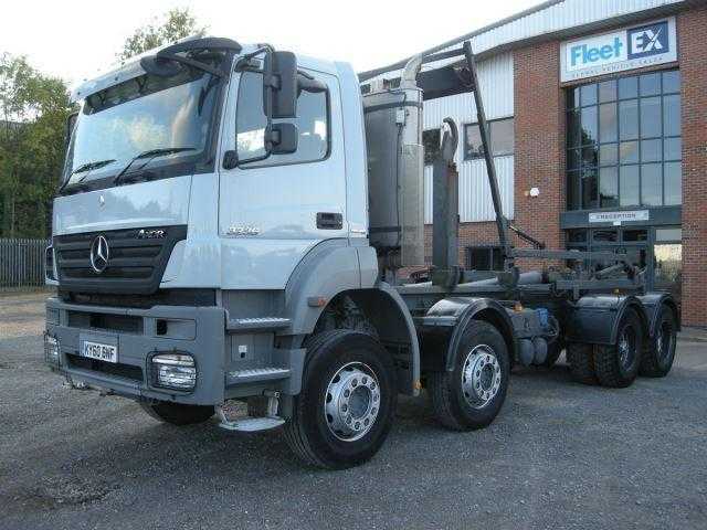 Mercedes-Benz Axor 2010