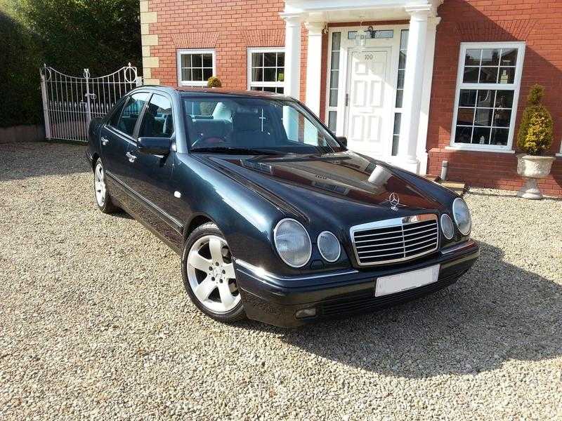 Mercedes-Benz E Class 2.4 V6 E240 Avantgarde 4dr low milage, great drive.One former owner