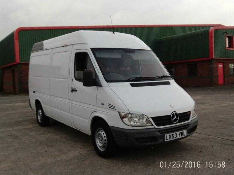 Mercedes-Benz Sprinter 2003