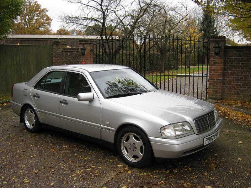 MERCEDES C CLASS 1996 C220 SPORTS AUTO, RISING CLASSIC