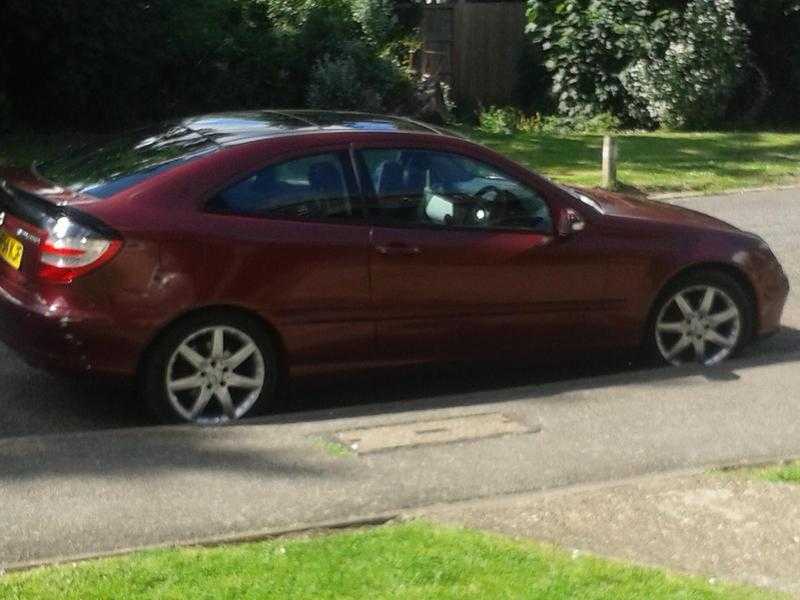 Mercedes C-class 2004 Coupe with Leather