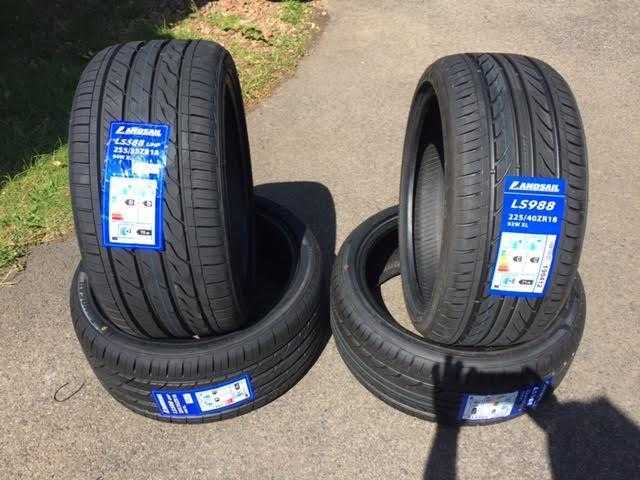 Mercedes C Class W204 Sport Tyres 255 35 18 amp 225 40 18 Set band new c180 c200 c220 c250 c320 cdi