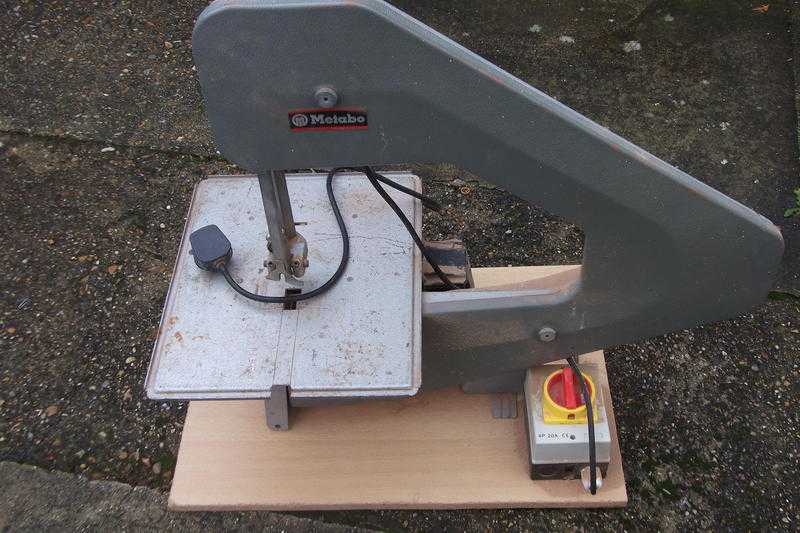 Metabo-bandsaw-for-bench-work-240v-no-blade-   motor-works