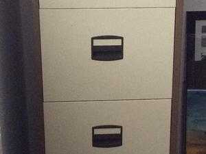 METAL FILING CABINET