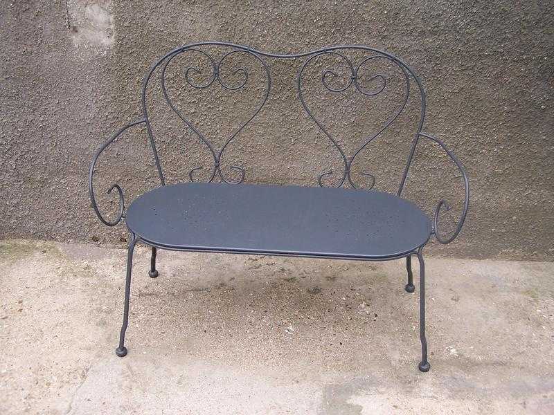 Metal Garden Bench with seat cushion.