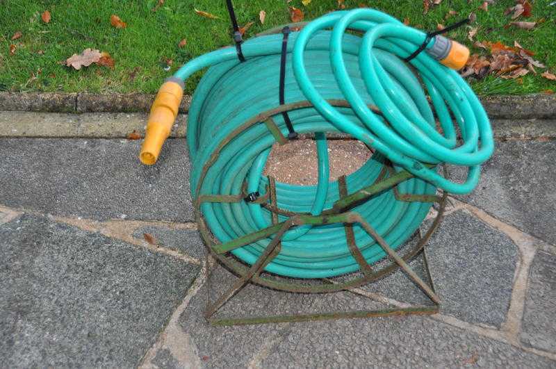 Metal hose reel
