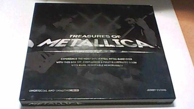 METALLICA-TREASURES OF METALLICA-HARDBACK BOOK amp MEMORABILIA PACKAGE