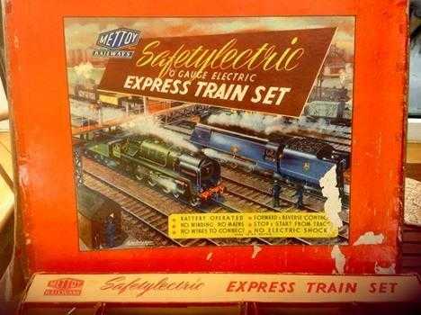 METTOY SAFTEYLECTRIC EXPRESS TRAIN SET