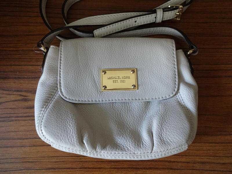 Michael Kors Crossbody White Leather Handbag - Jet Set Bag