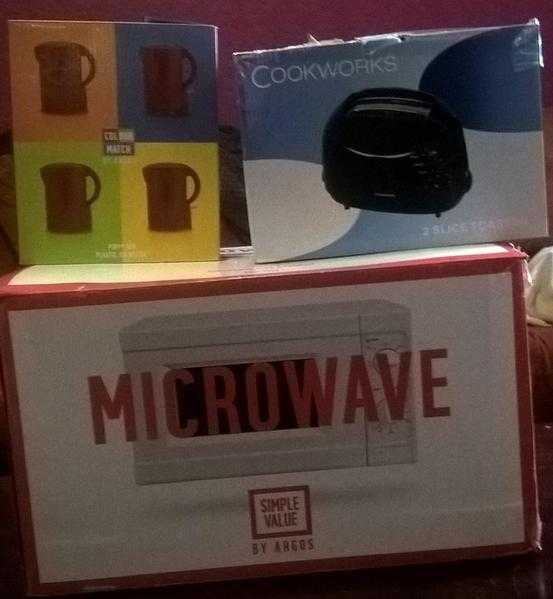 Microwave, Kettle, and Toaster. Bundle