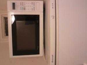 Microwave Oven