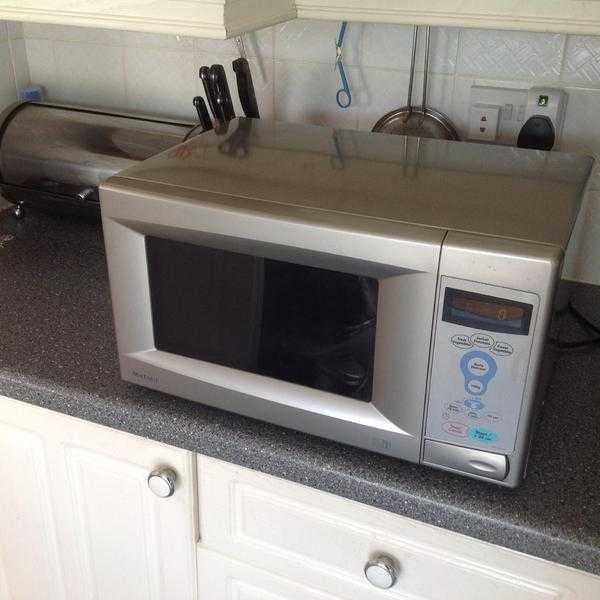 Microwave Oven