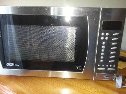 Microwave oven