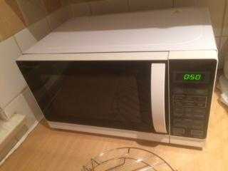 Microwave with griller
