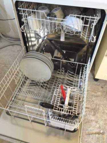 MIELE  FREE  STANDING  DISHWASHER  Model No. G4920