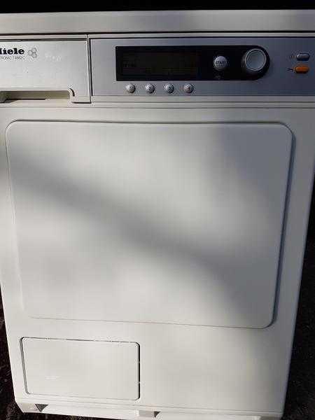 Miele T4882C condenser dryer