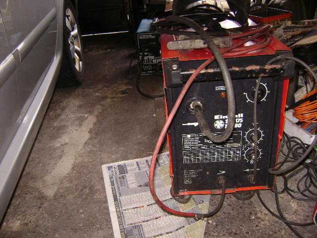 mig welder 240 volt house suply