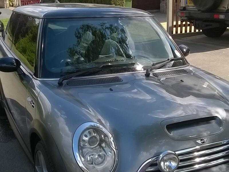 Mini Cooper s 2005 face lift model sat nav leather interior