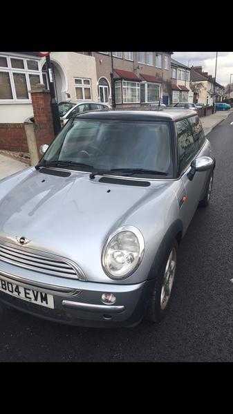 Mini Hatch 2004