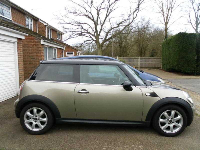 Mini Hatch 2009