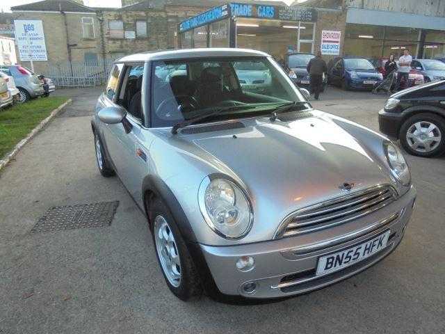 Mini Hatch One 2005