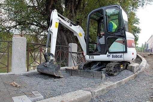 Mini  Micro Digger and Dumper Hire