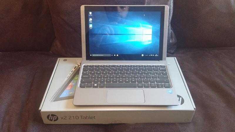 Mint condition HP Pavilion x2 10-n107na 10.1 inch Convertible Notebook in Silver