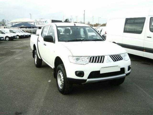 Mitsubishi L200 2013