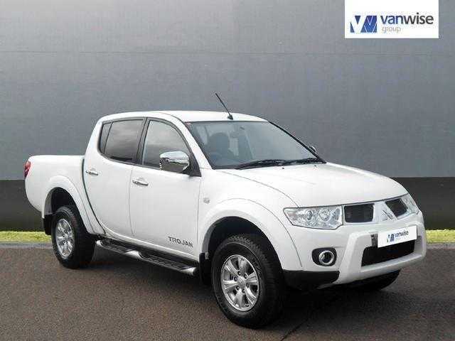 Mitsubishi L200 2014